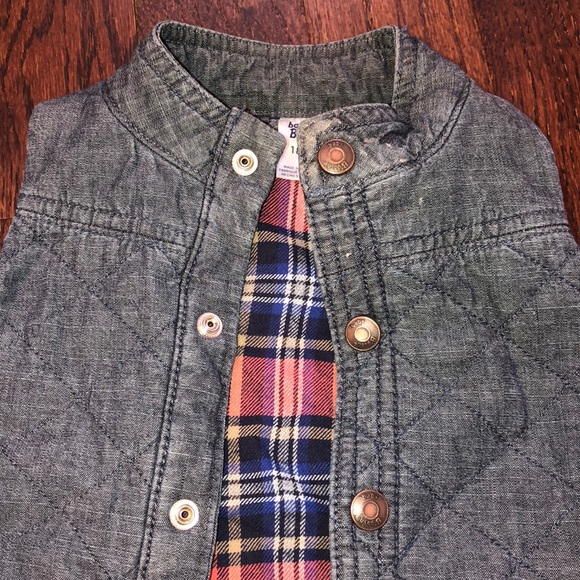 Boys Vest - Picture 2 of 3